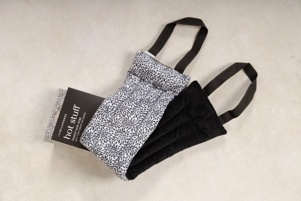 Heated neck wrap